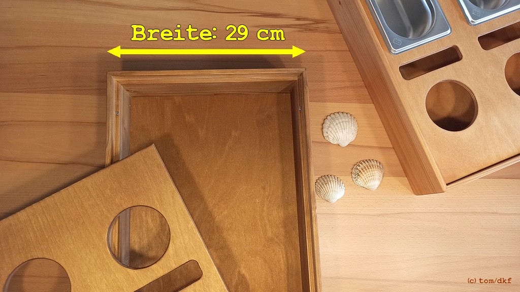 Hier kann man die Breite der Box gut erkennen. Es sind 29 cm. Bei dem handgefertigten Produkt können die Maße natürlich variieren. (Foto: tom/dkf)
